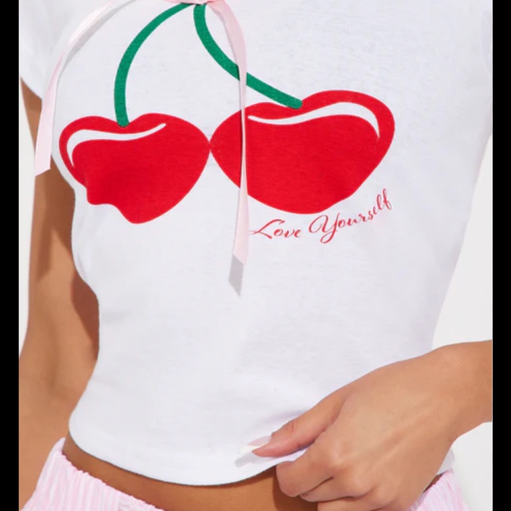 Lounge top “love yourself” NWT